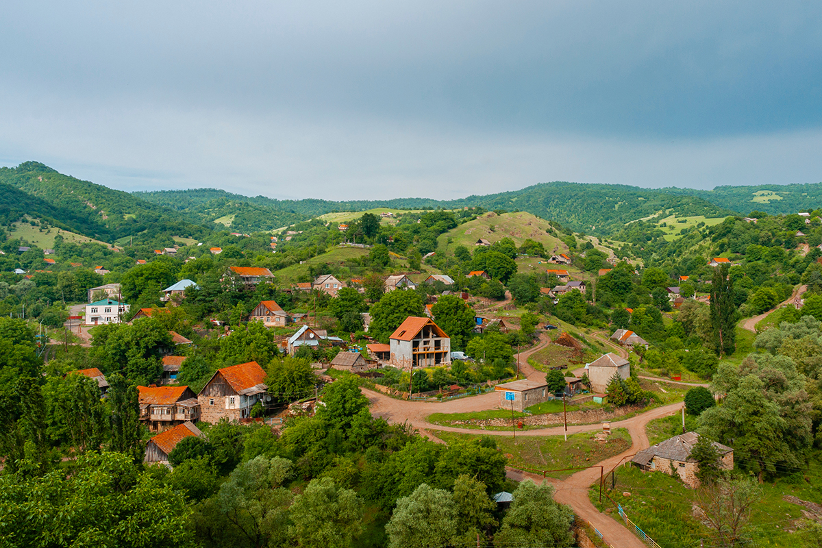debet-village-in-lori-province-of-armenia.jpg